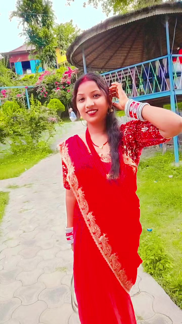 @❣️ Suraj ko 👑 queen ❣️