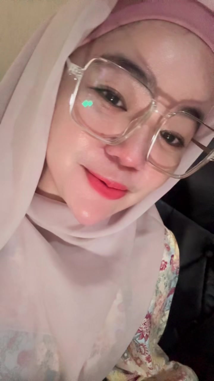 @Chechecyl