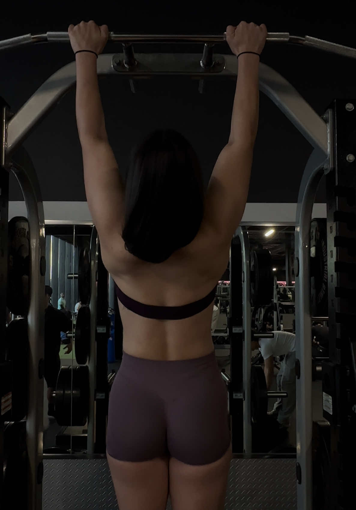 @Barbell brunette