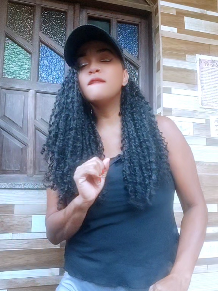 @Lucy a guria do short sexy