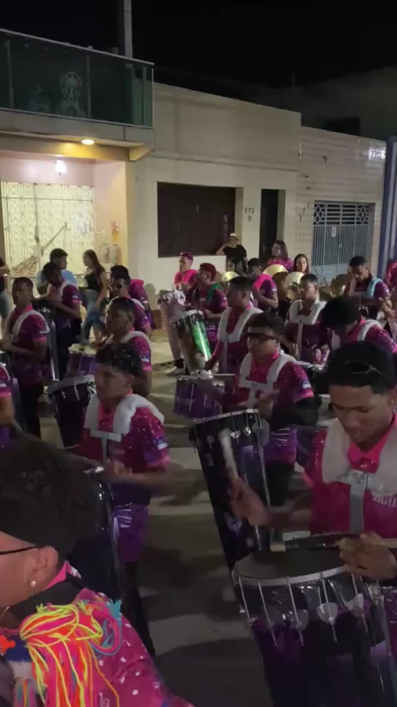 @Bandas de PE