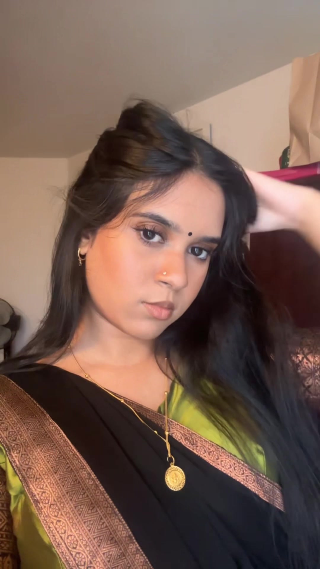 @𝓥