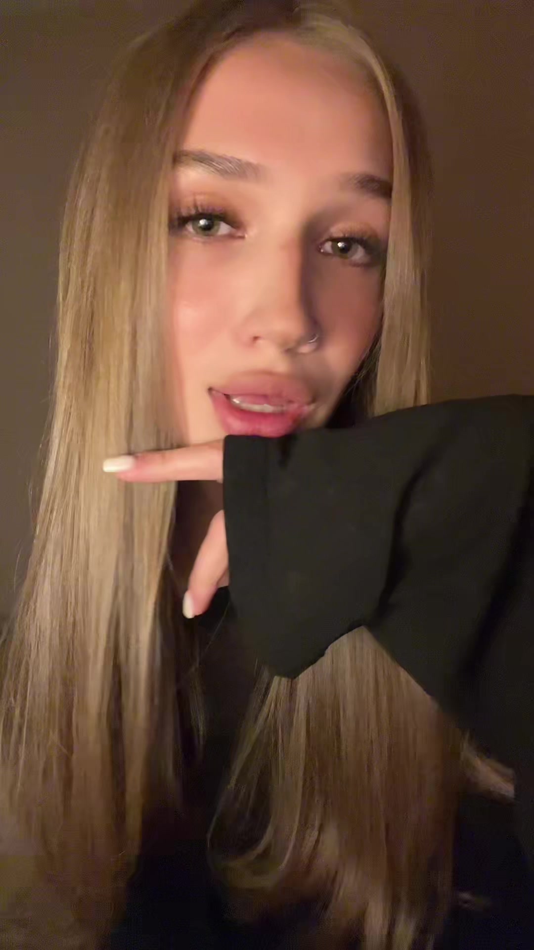 @соня я