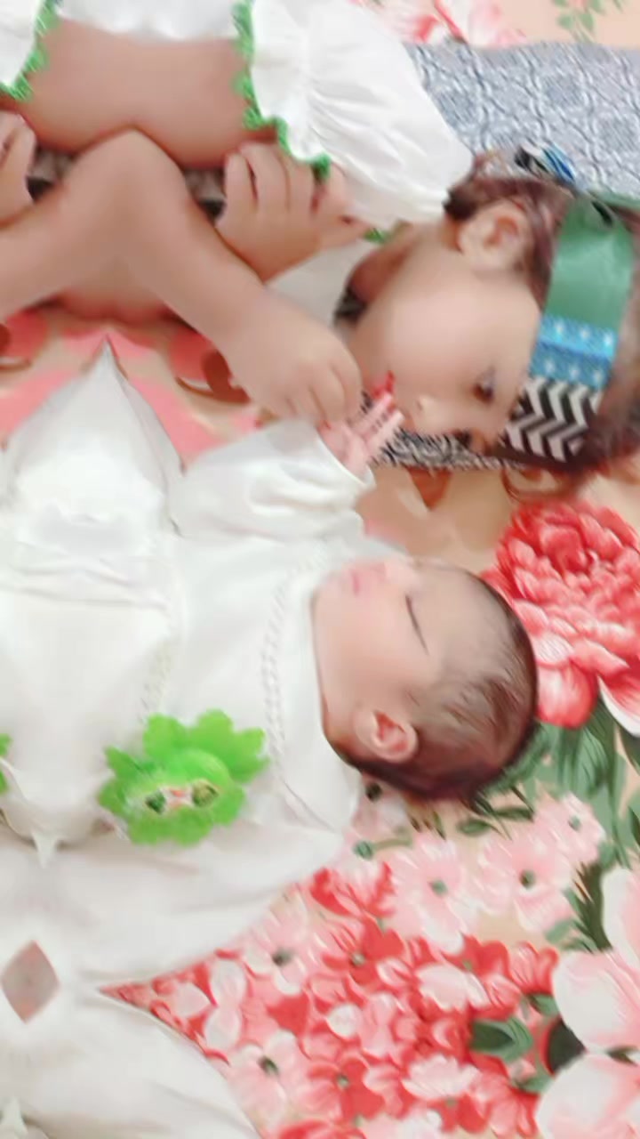 @Zairah08