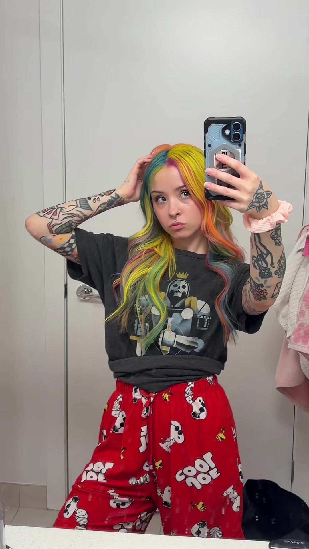 @laur.irl