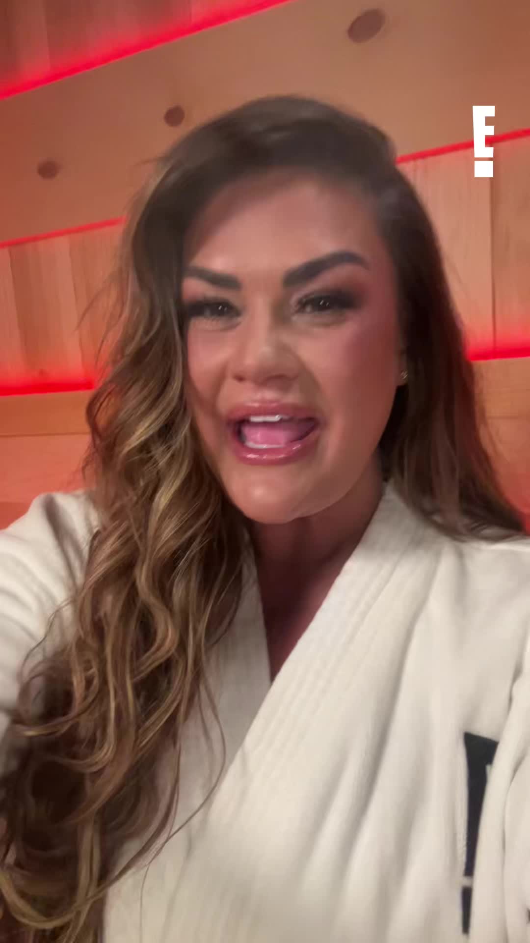 @E! Entertainment