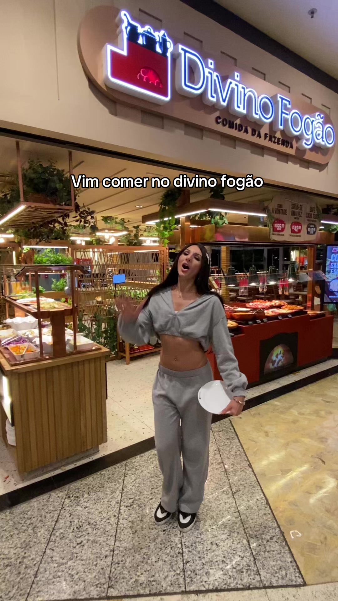 @Elloá Zampierii