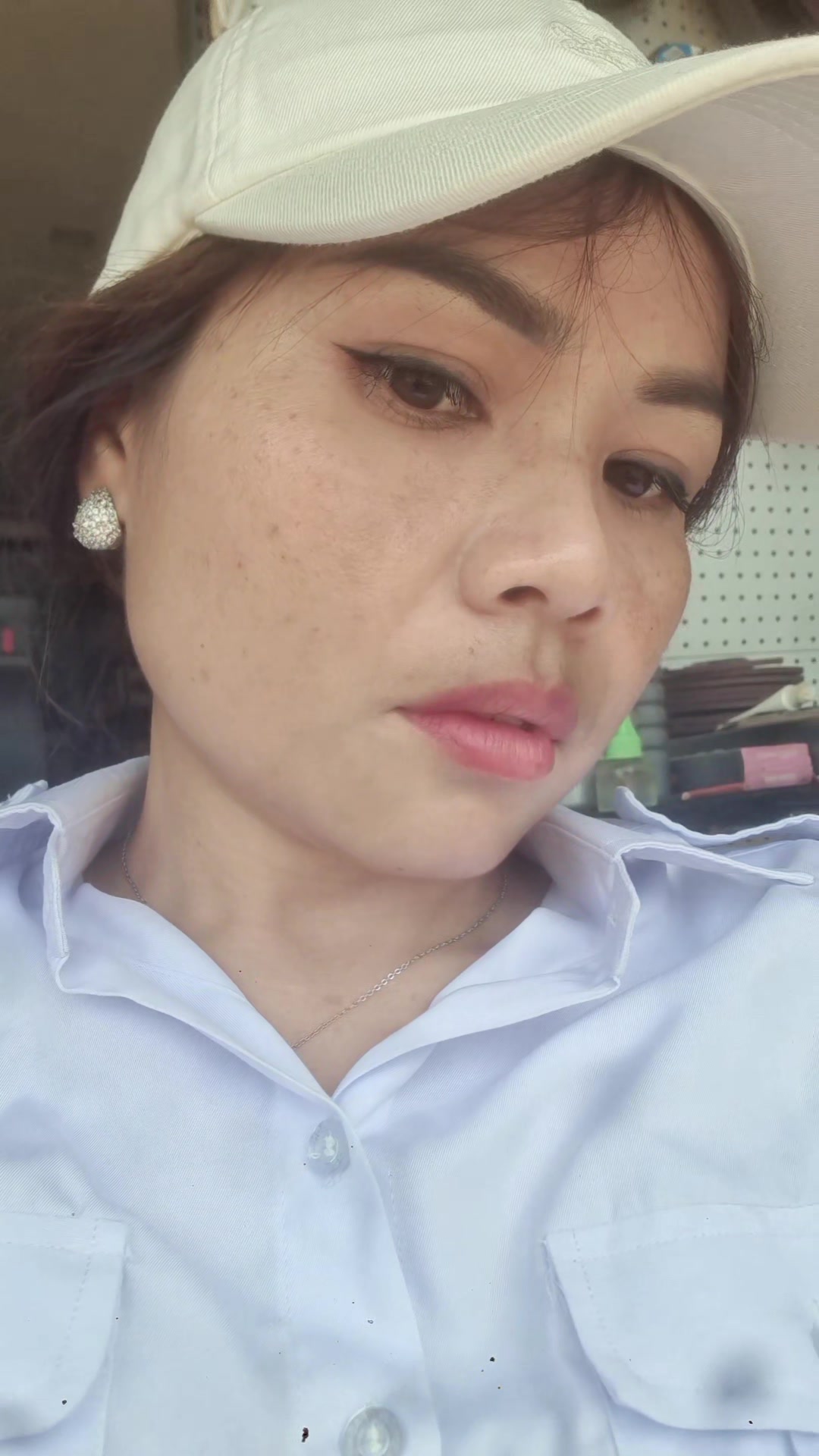 @(^-^)