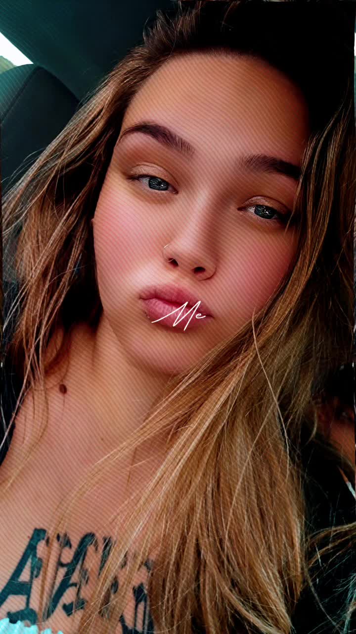 @🍒 Alana Barrett