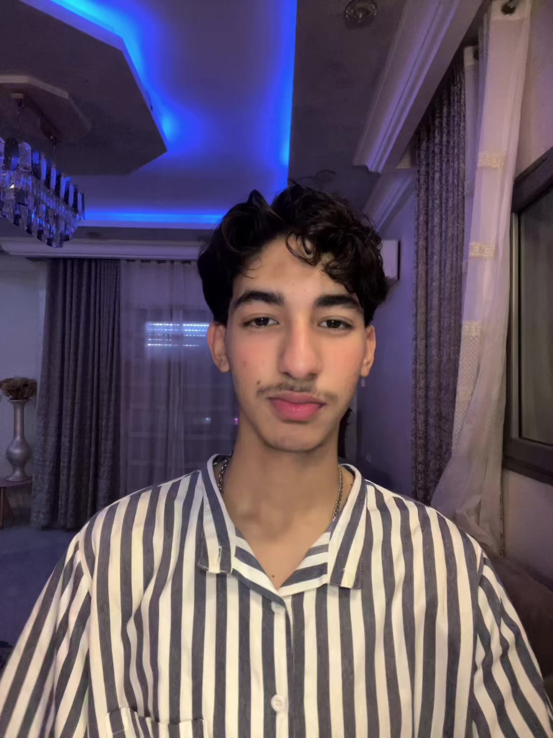 @4YHEM