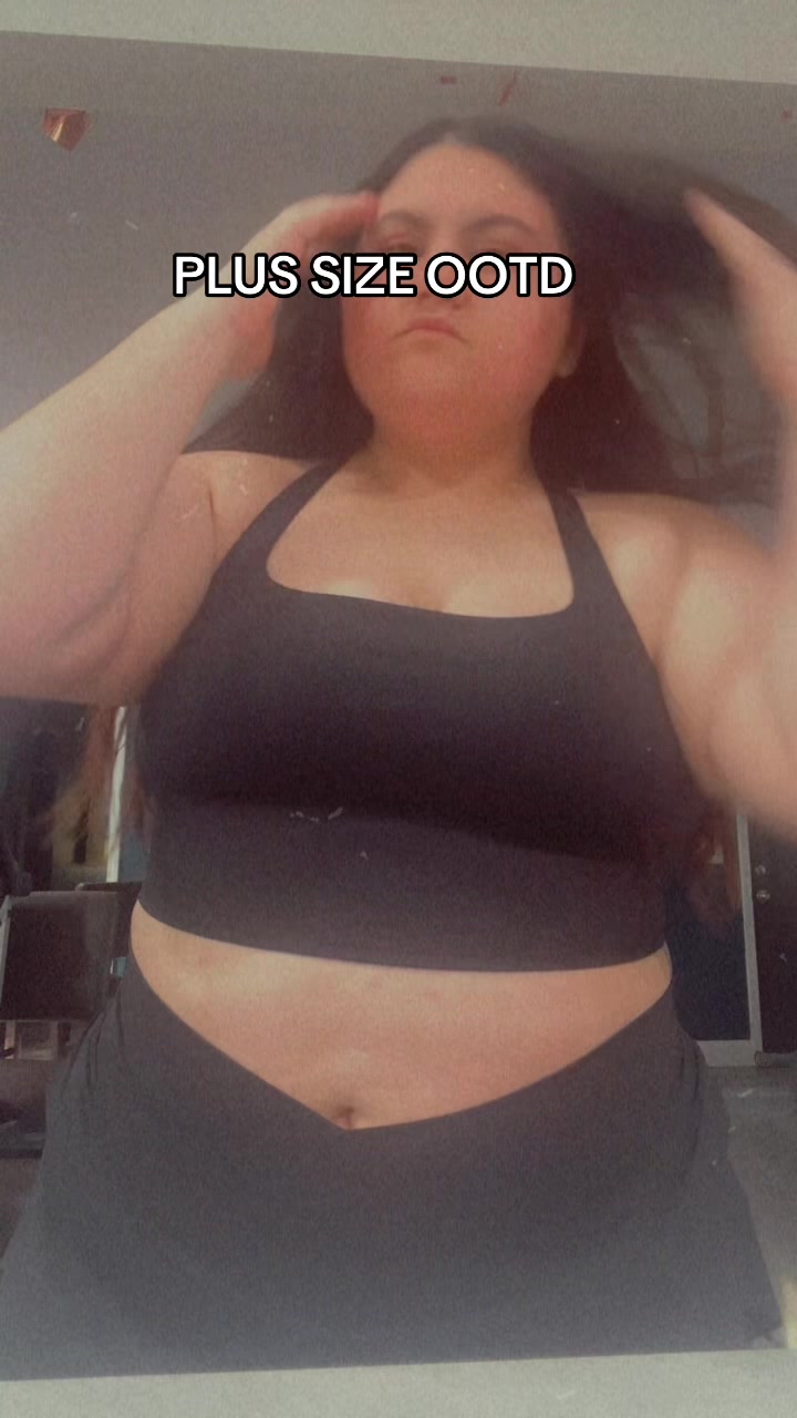 @Lexi🦋 | Plus Size Creator
