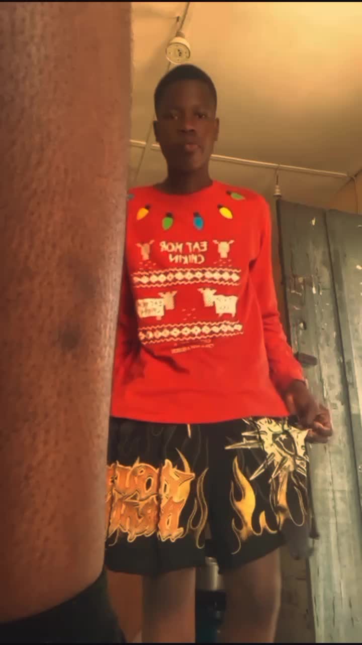 @🥀WEIRDO🥵🤪