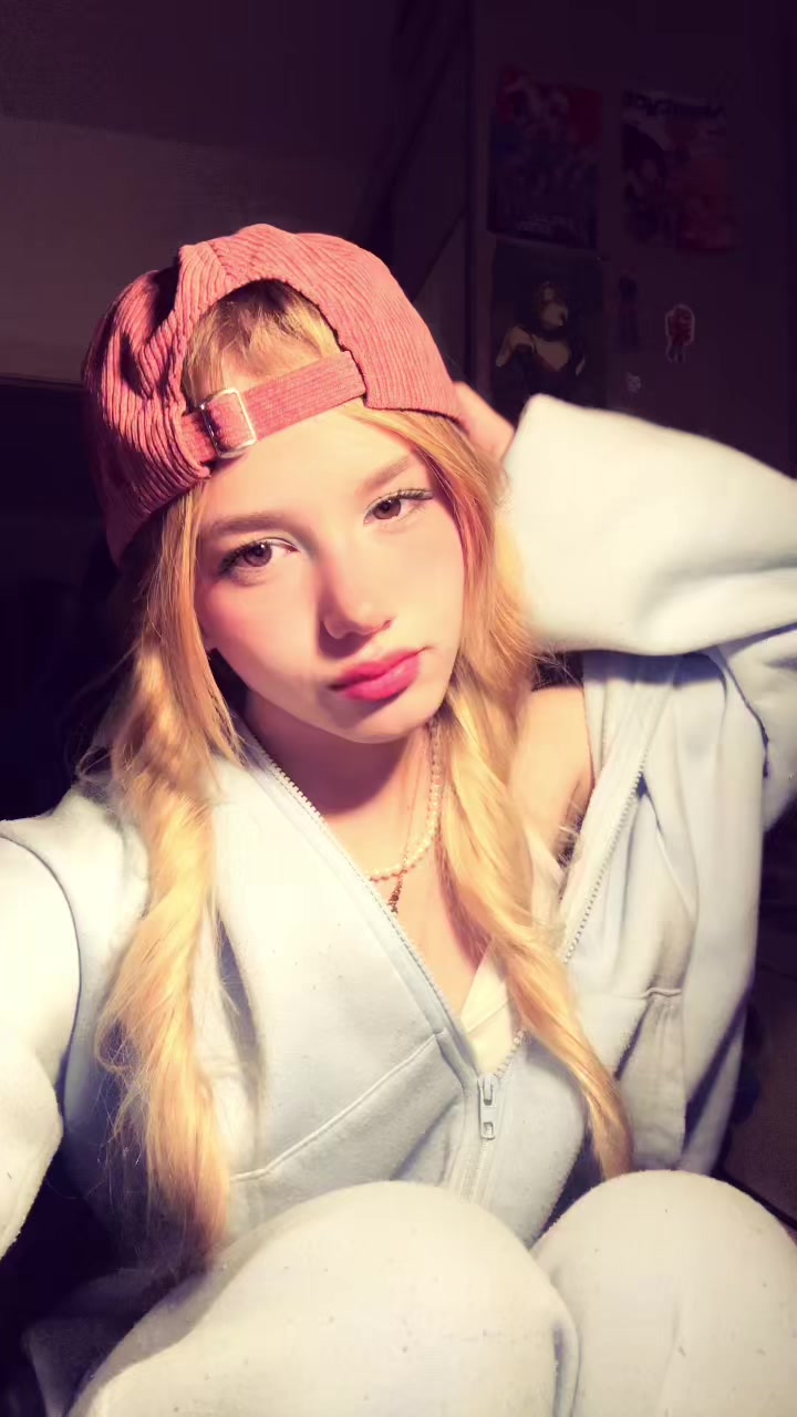 @Каромелька