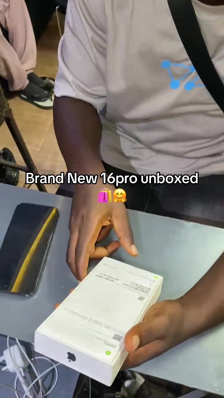 @PHONE AND GADGET STORE IN IB