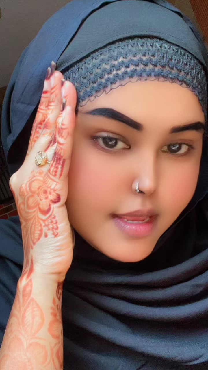 @Queen iftizam 🎀🥀