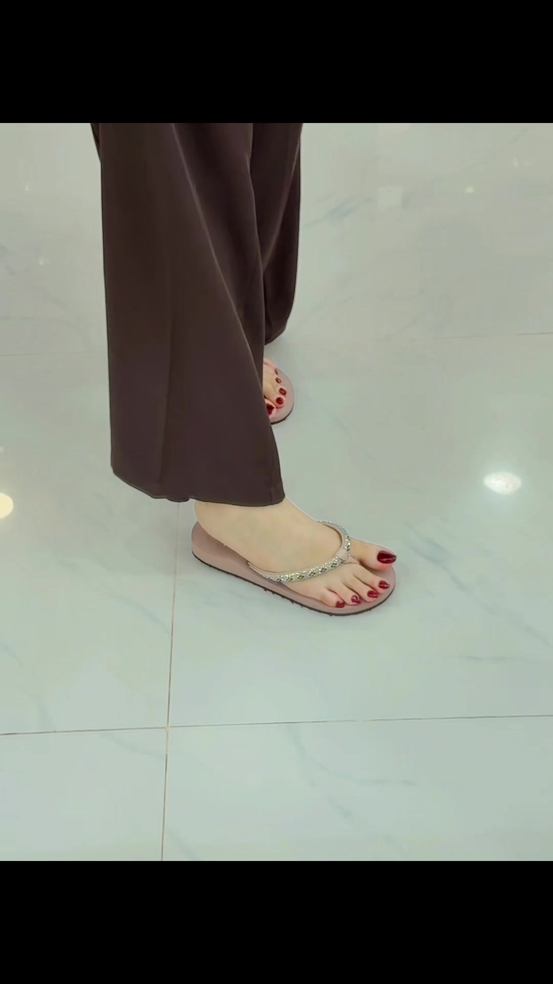 @Cherry Shoe Store