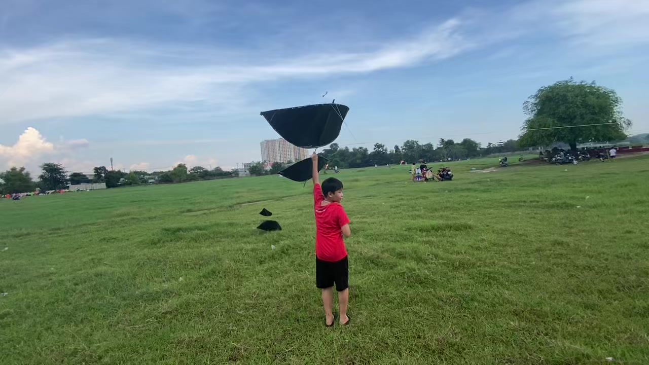 @Thả diều cùng Lợi