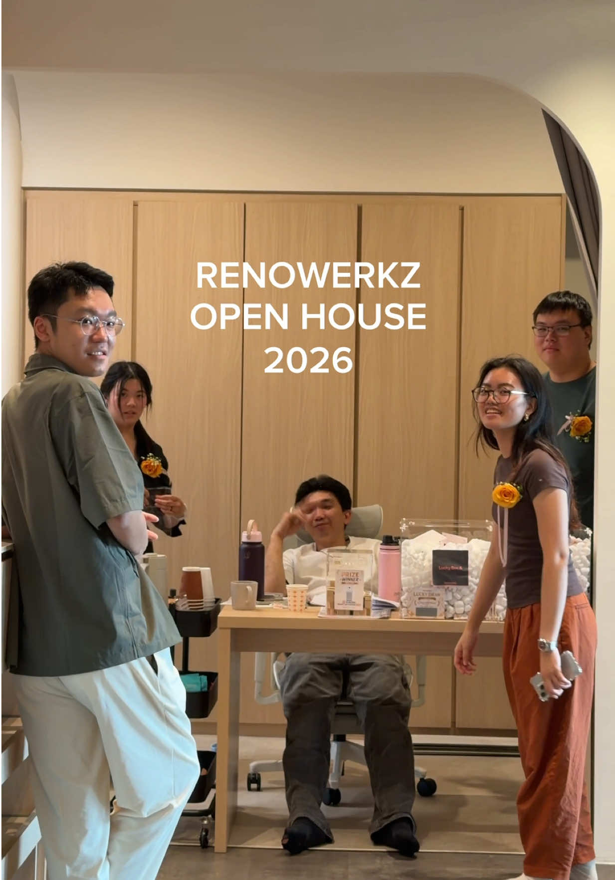 @Renowerkz | Unique in Life