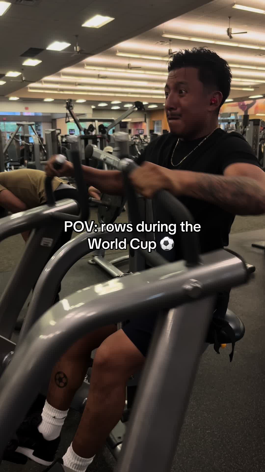 @4Feetzy