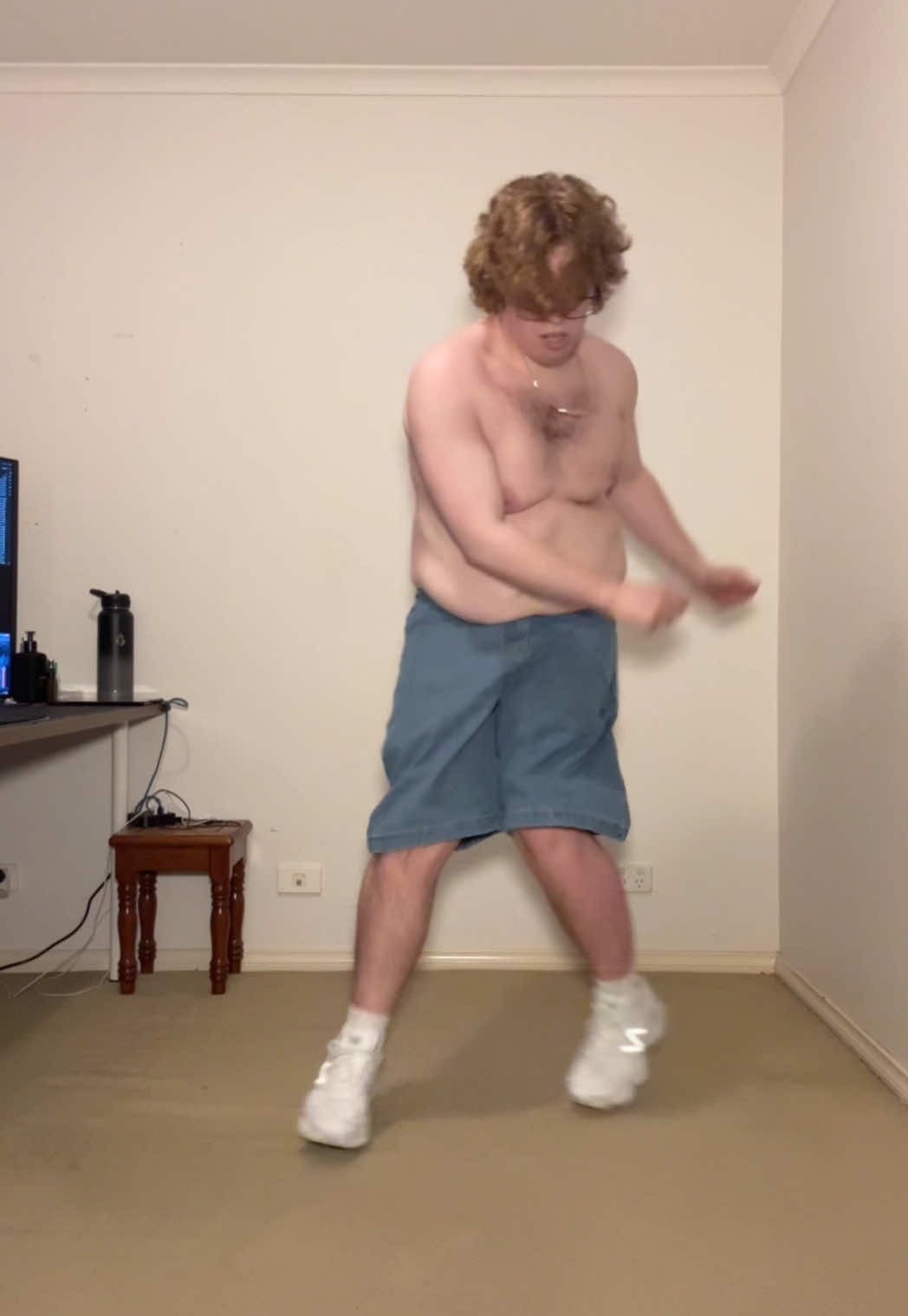 @Maakwithak