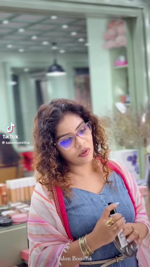 @Yashika Lakshani