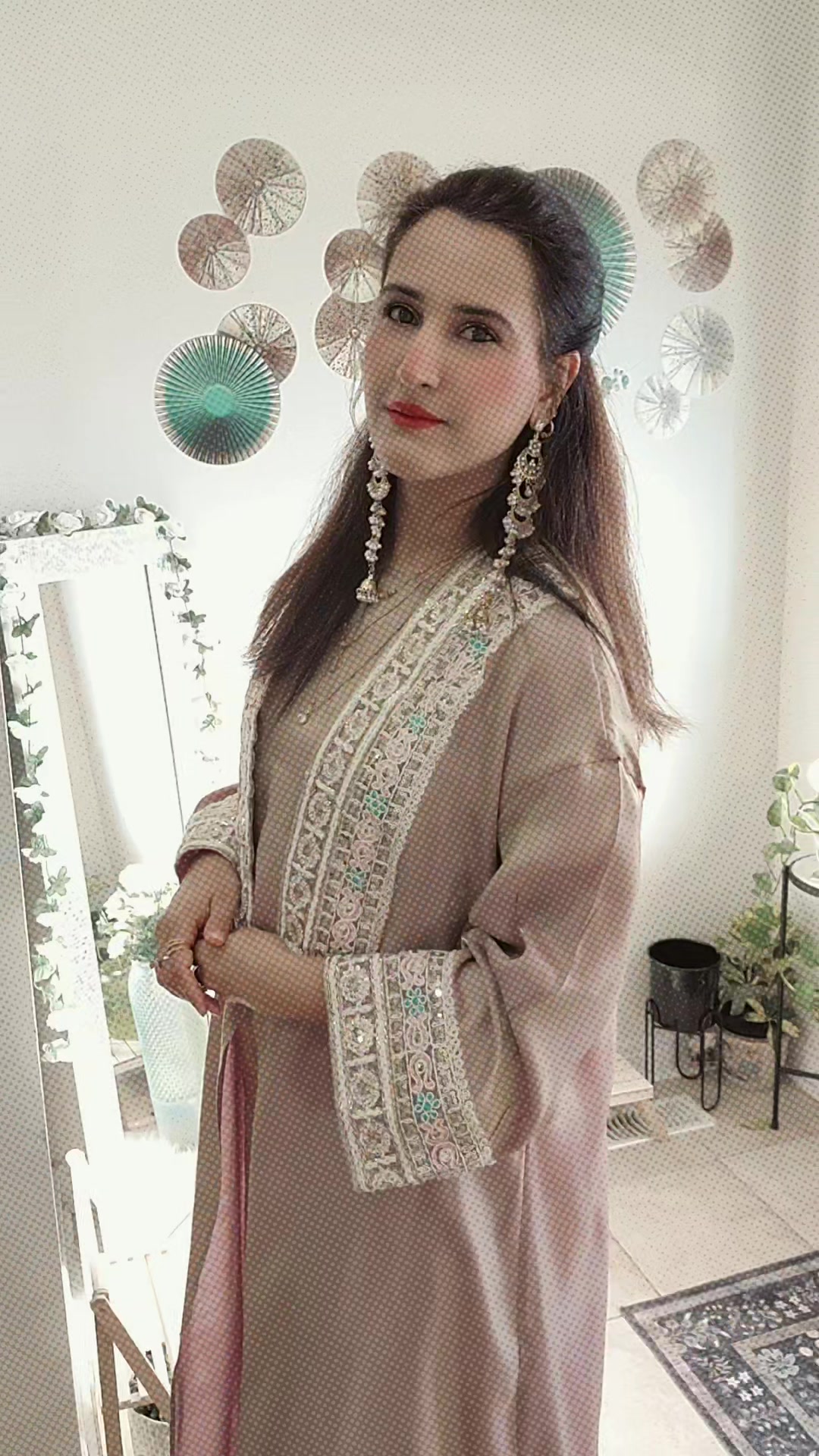 @Saira Faisal Canada
