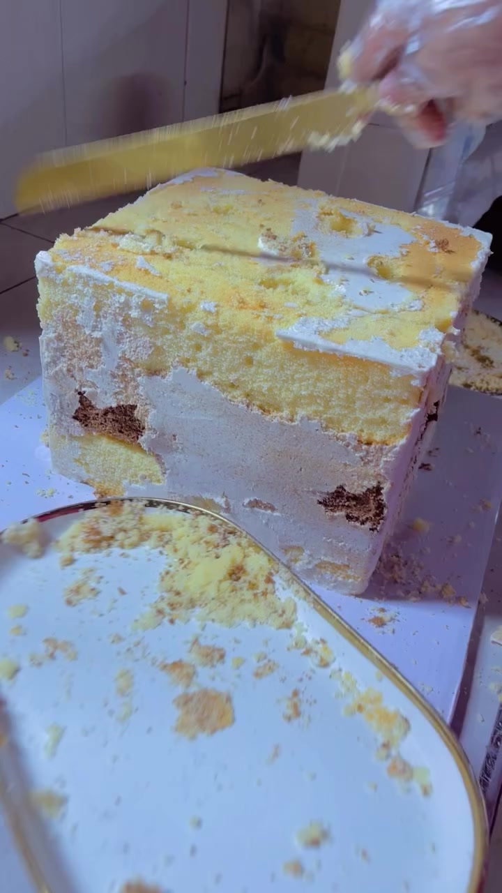 @Baha.cakes.en the indulge heav