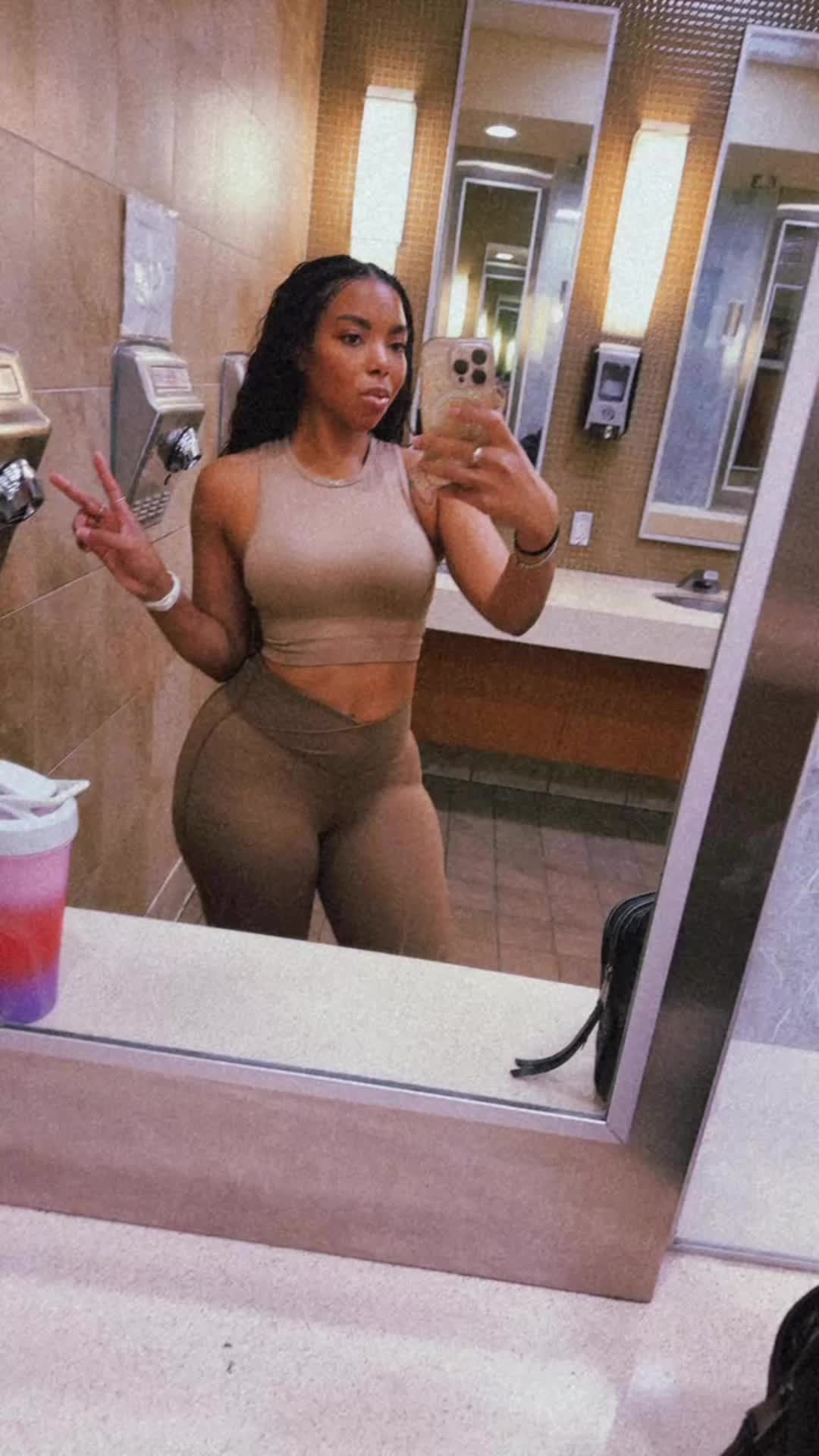 @the.fittest.nurse