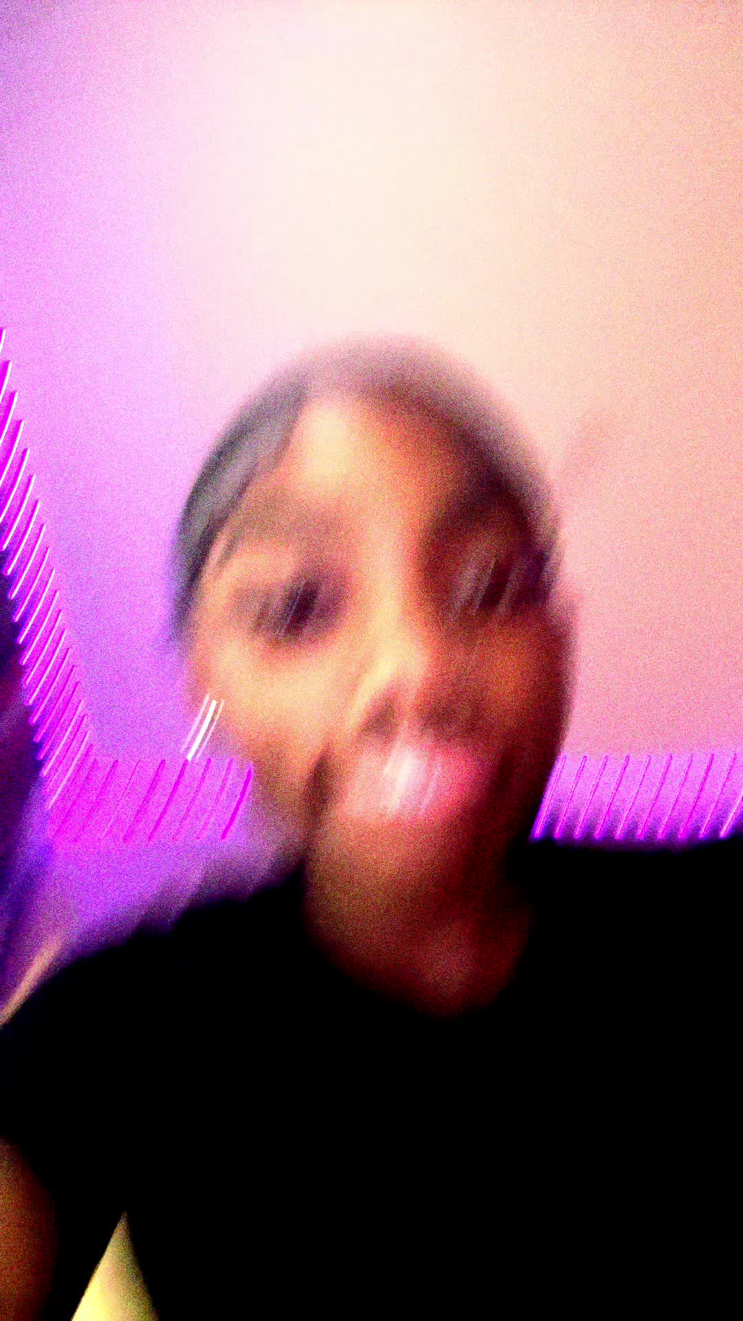 @queen b