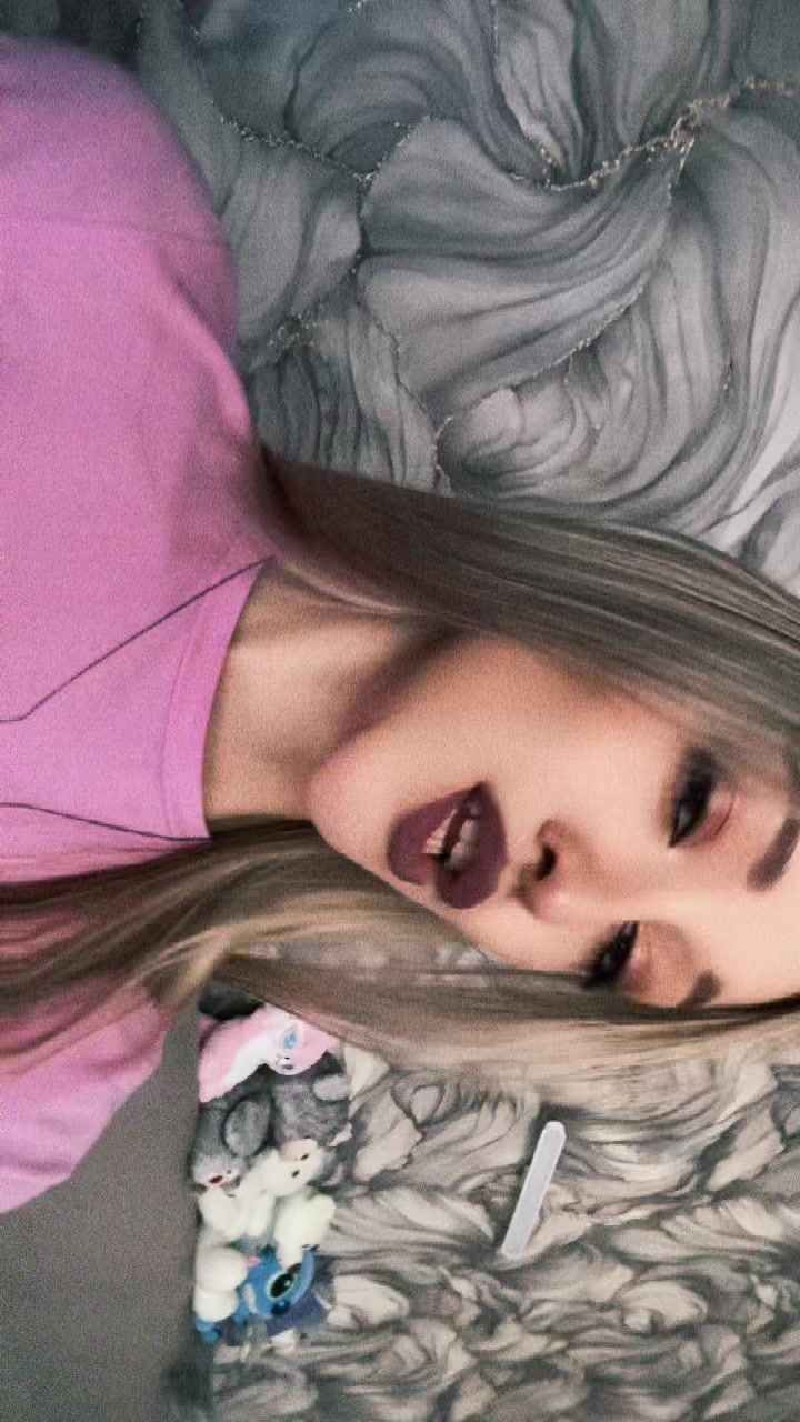 @Angel🫀
