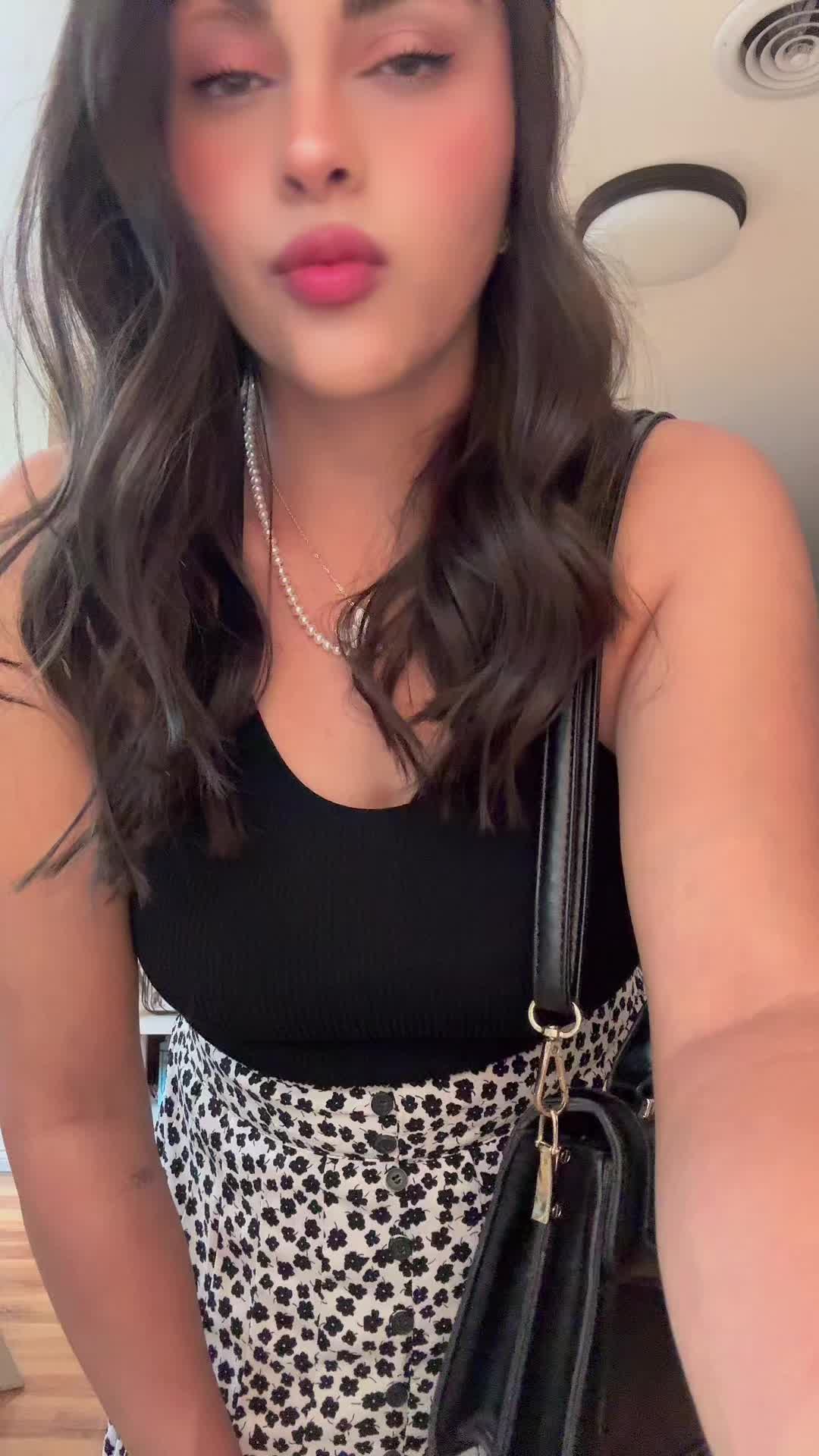 @karinameza