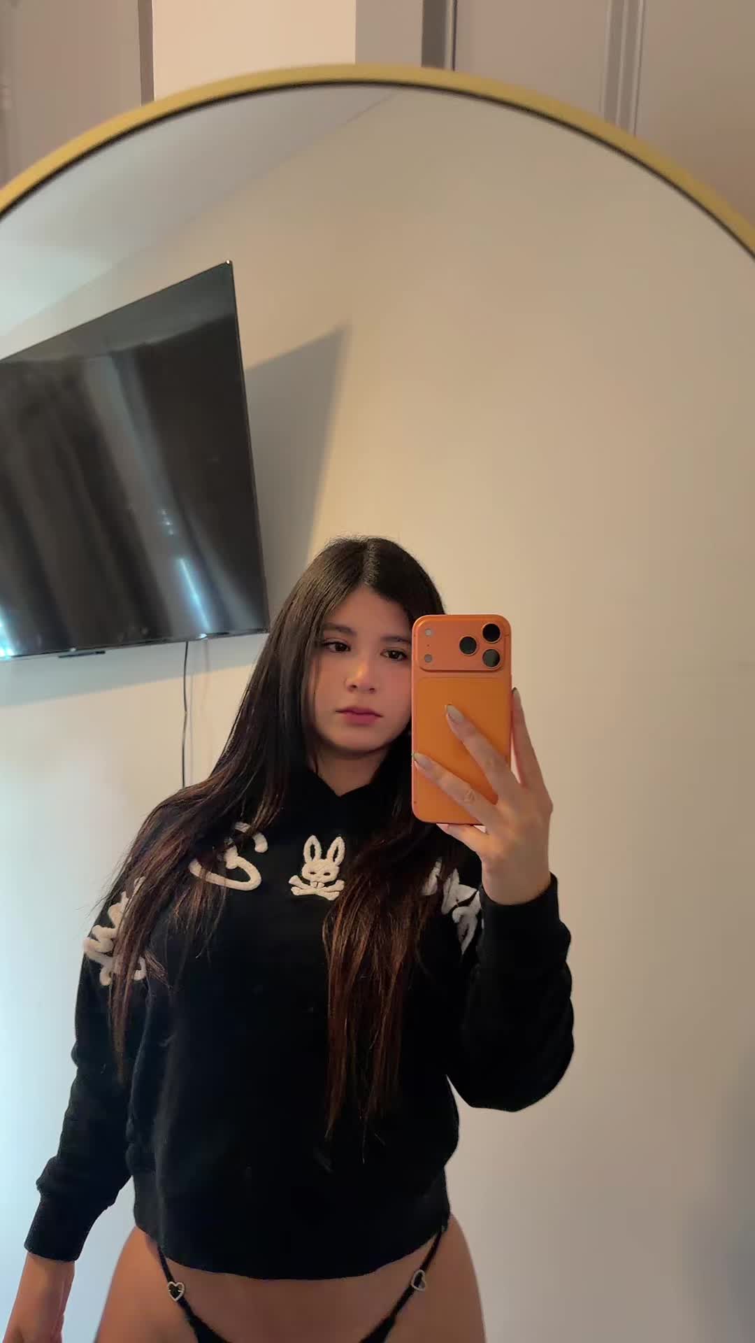 @Latinas