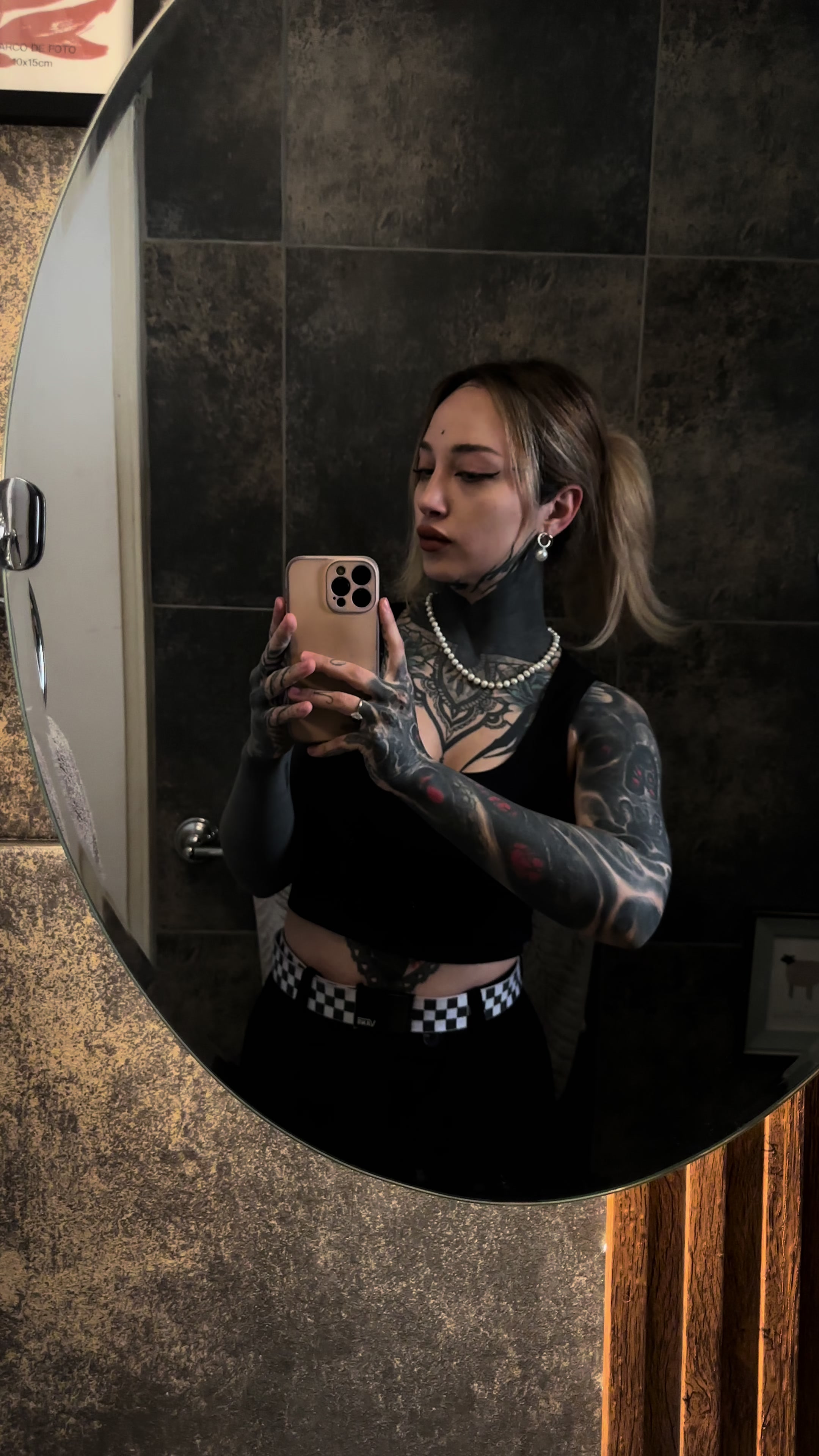 @Victoriaglosss