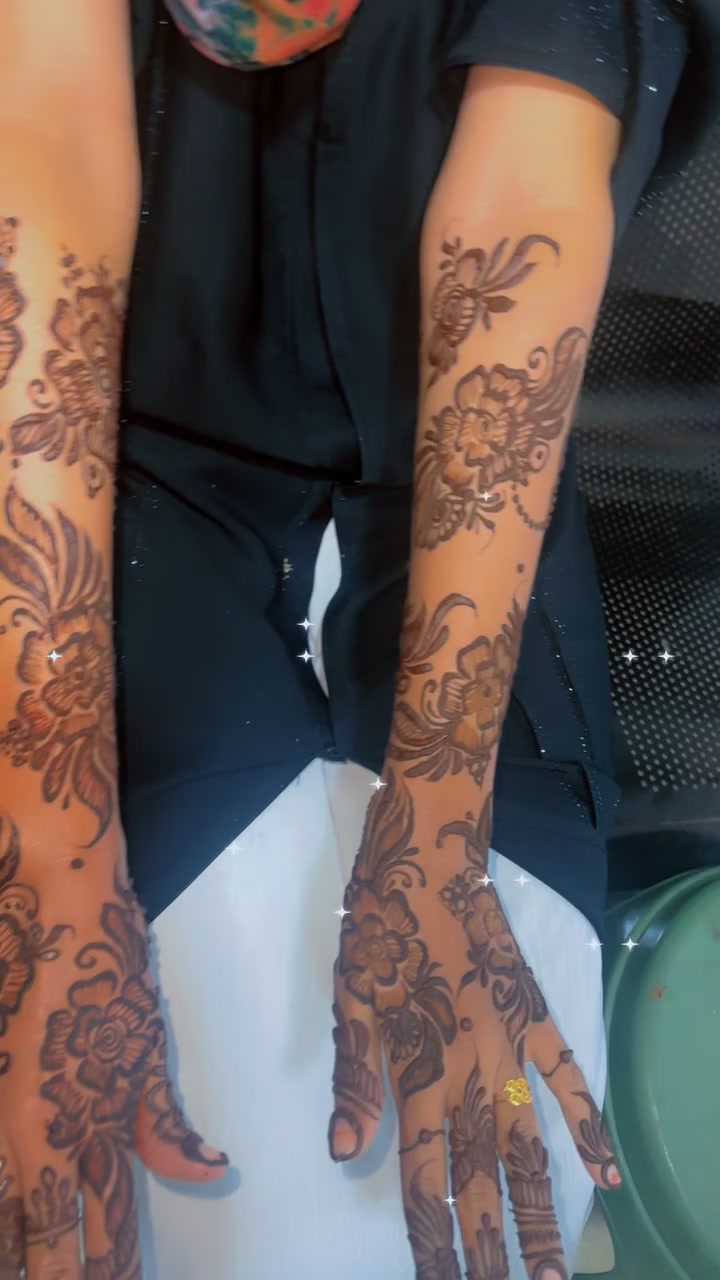 @MAANDEEQ BEAUTY SALON
