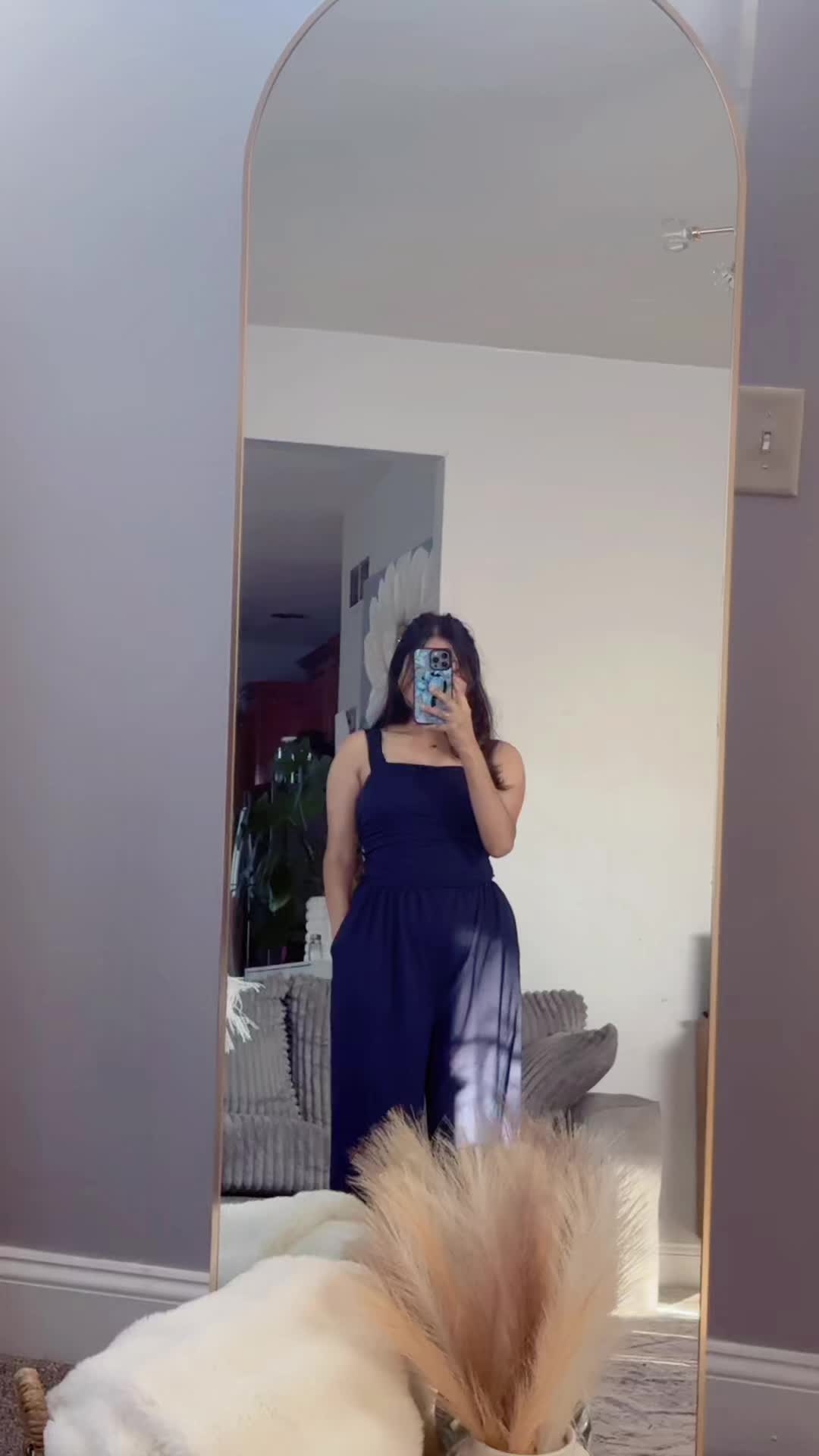 @Naina_🕊️🦋