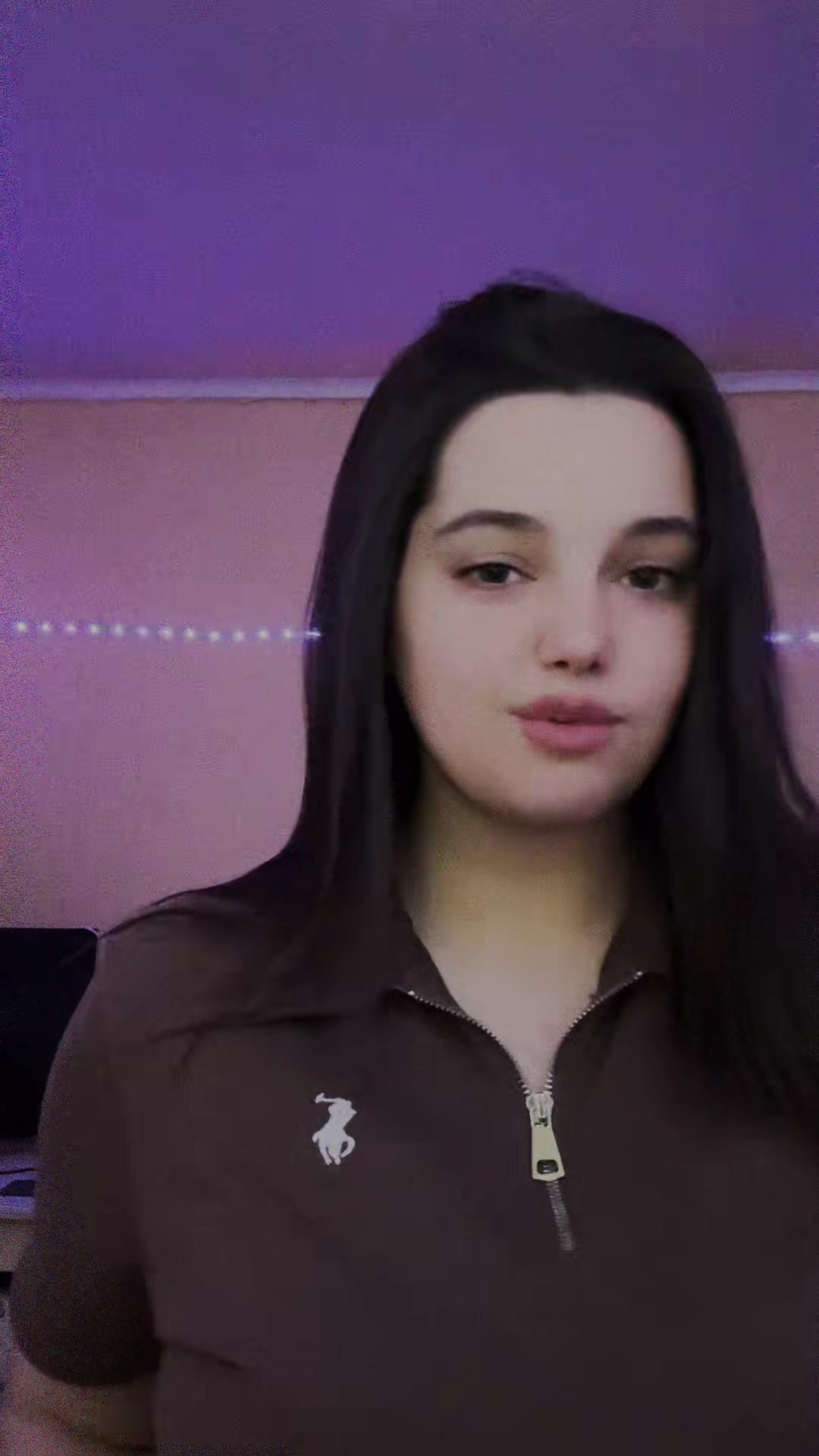 @AlinaV