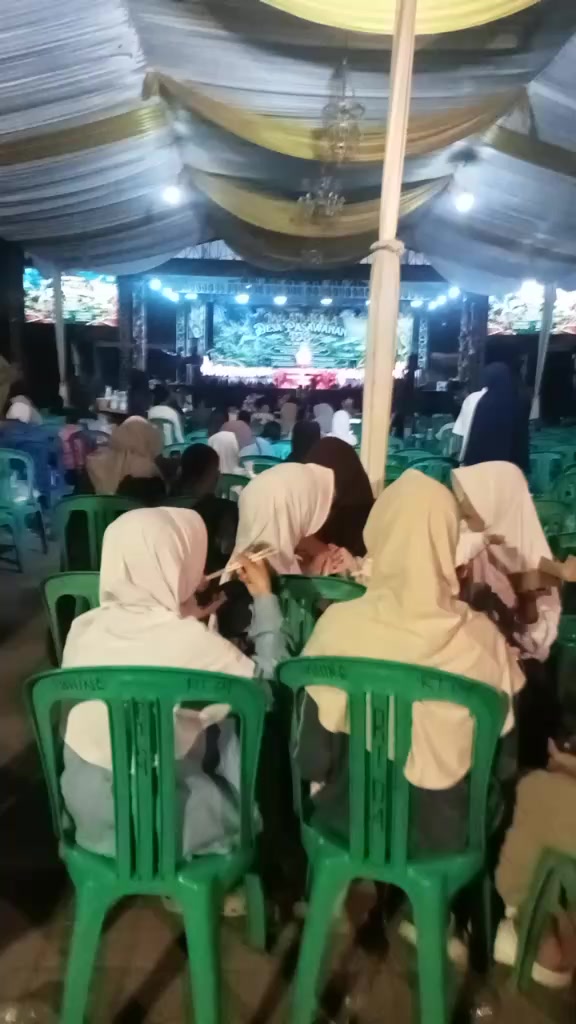 @Mom's Arya30