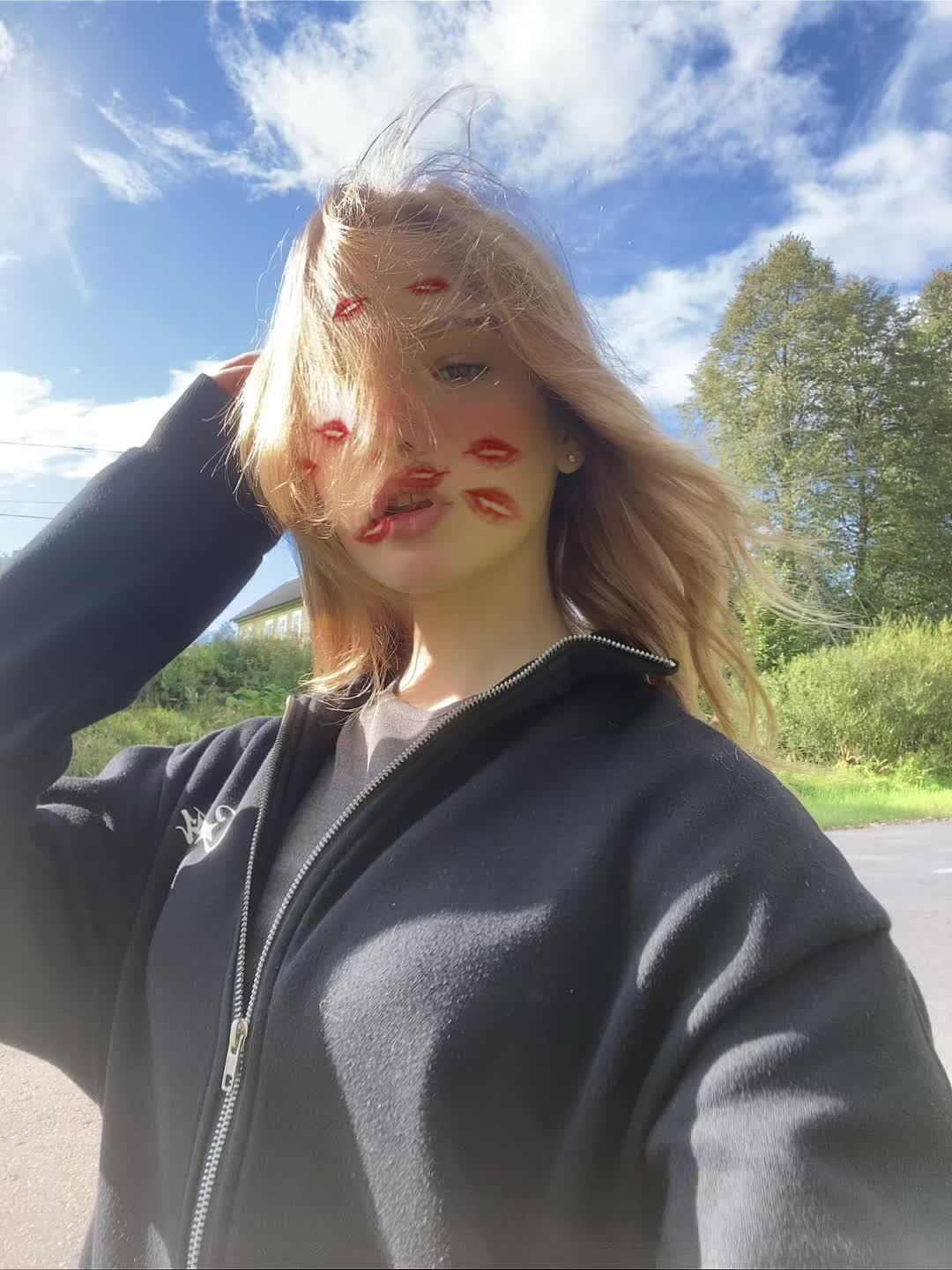 @kisssa