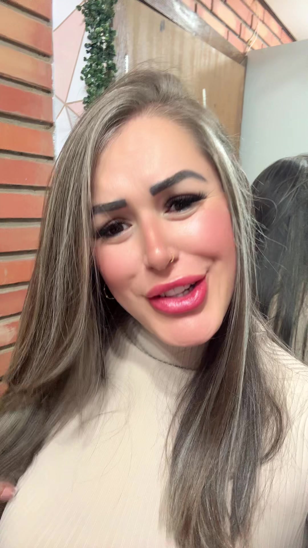 @Viviane