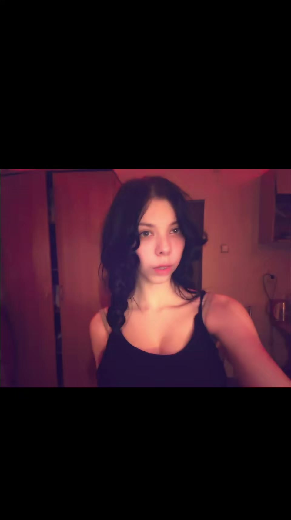 @😼