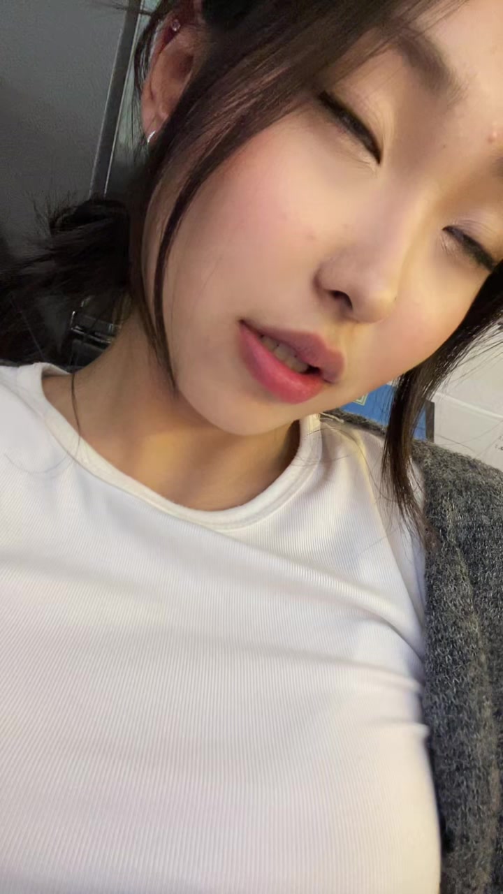 @🐥
