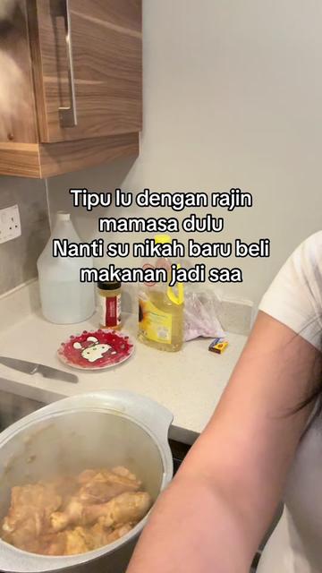 @Debyy
