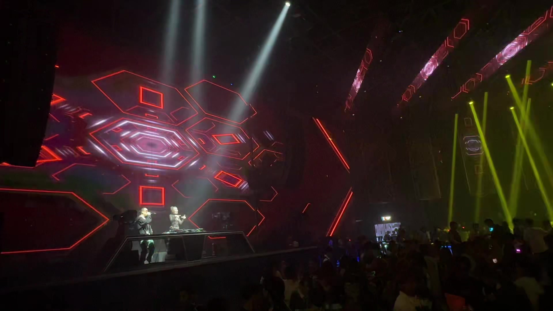 @Godzillaclub-เวียงจันทน์