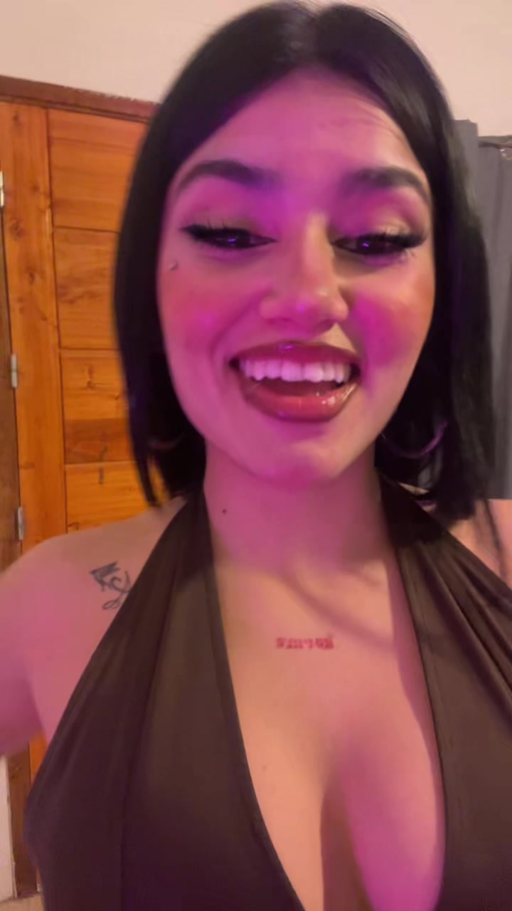 @Micaela