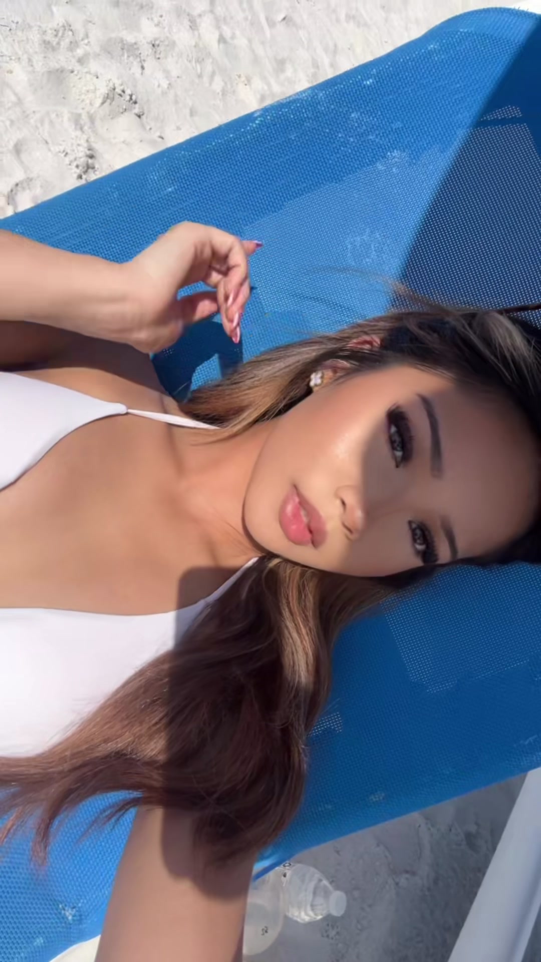 @madriennee