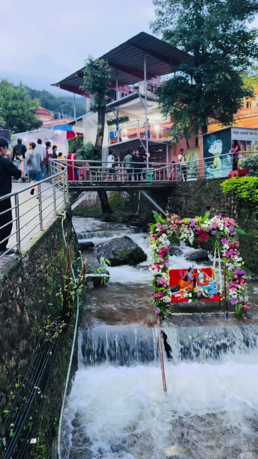 @Anu 🇳🇵 🇲🇴