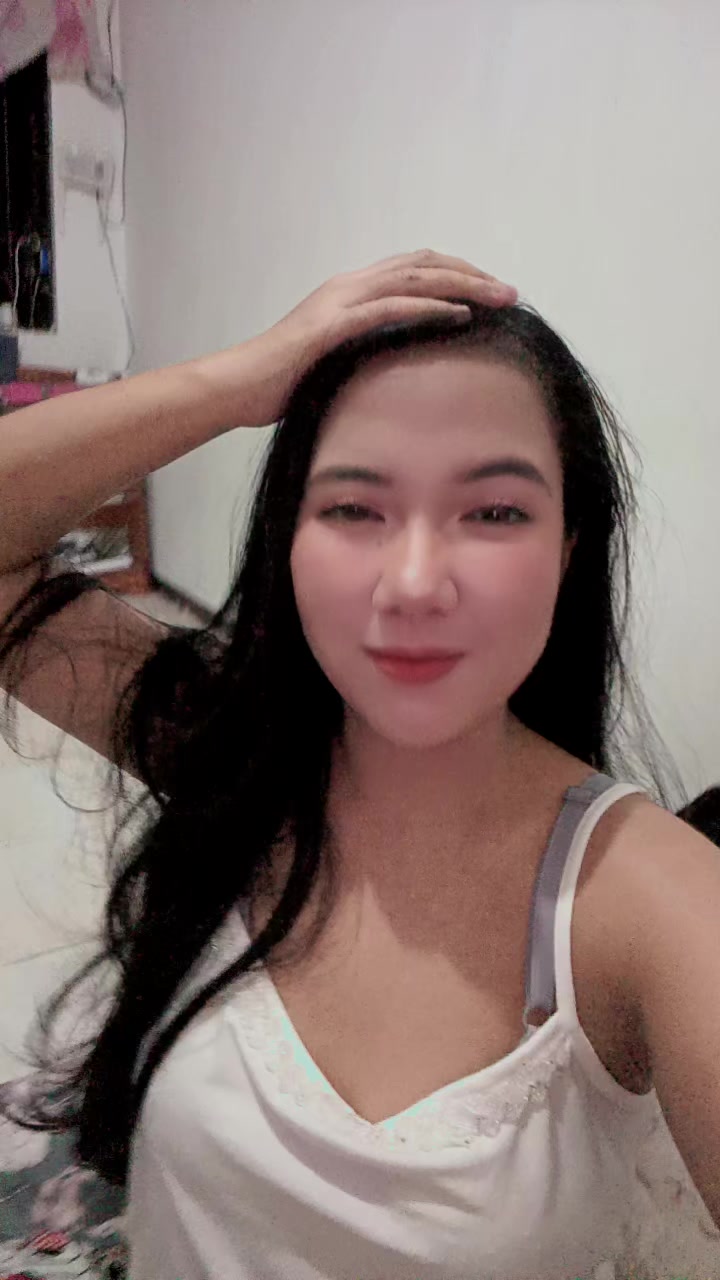 @Ems_
