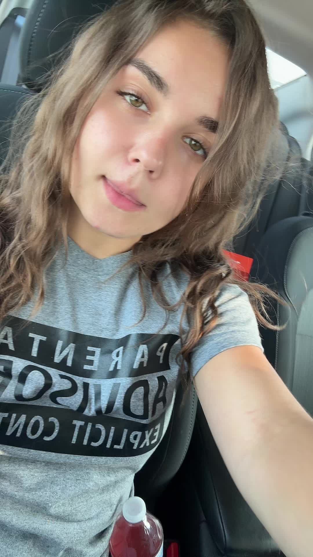 @hellafunchick