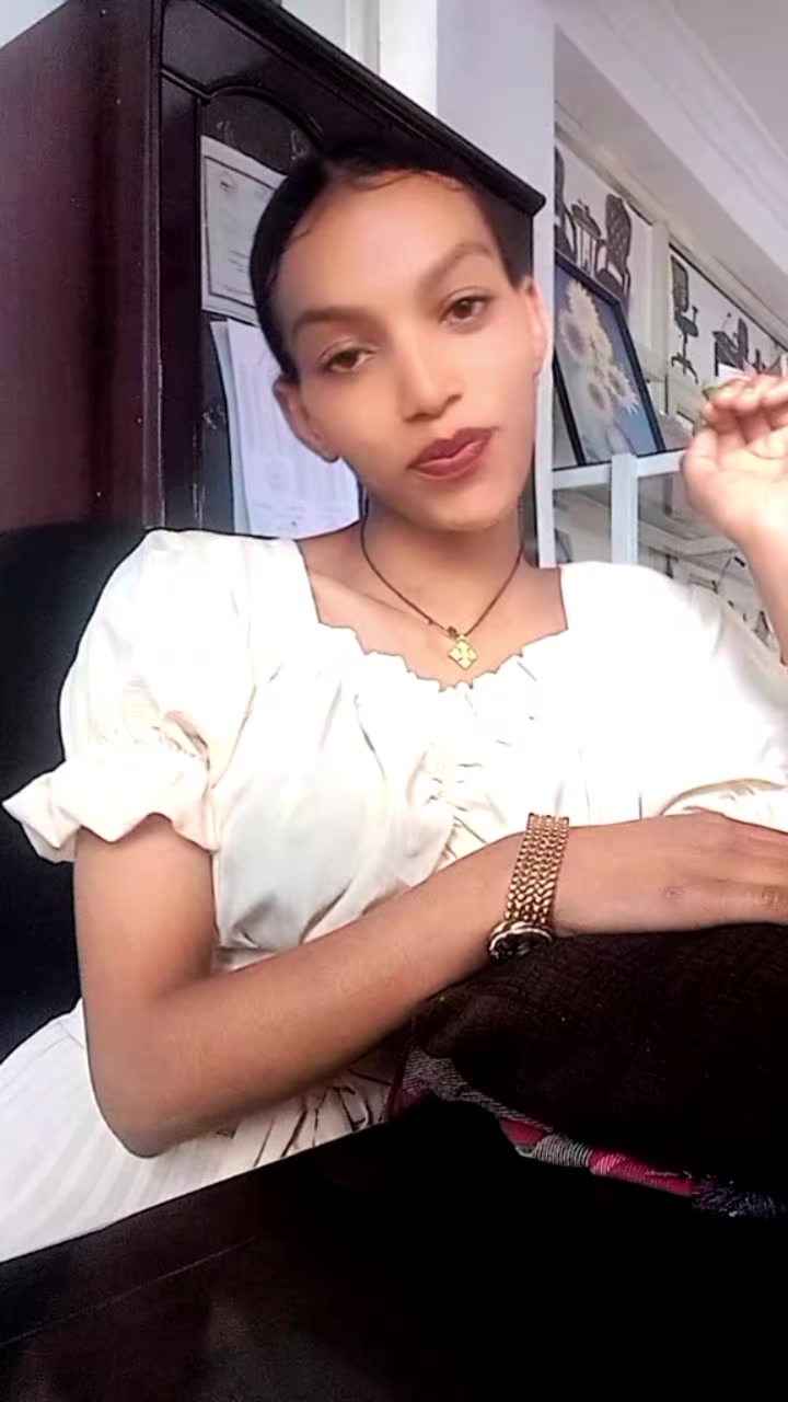 @lïyü๐ธ