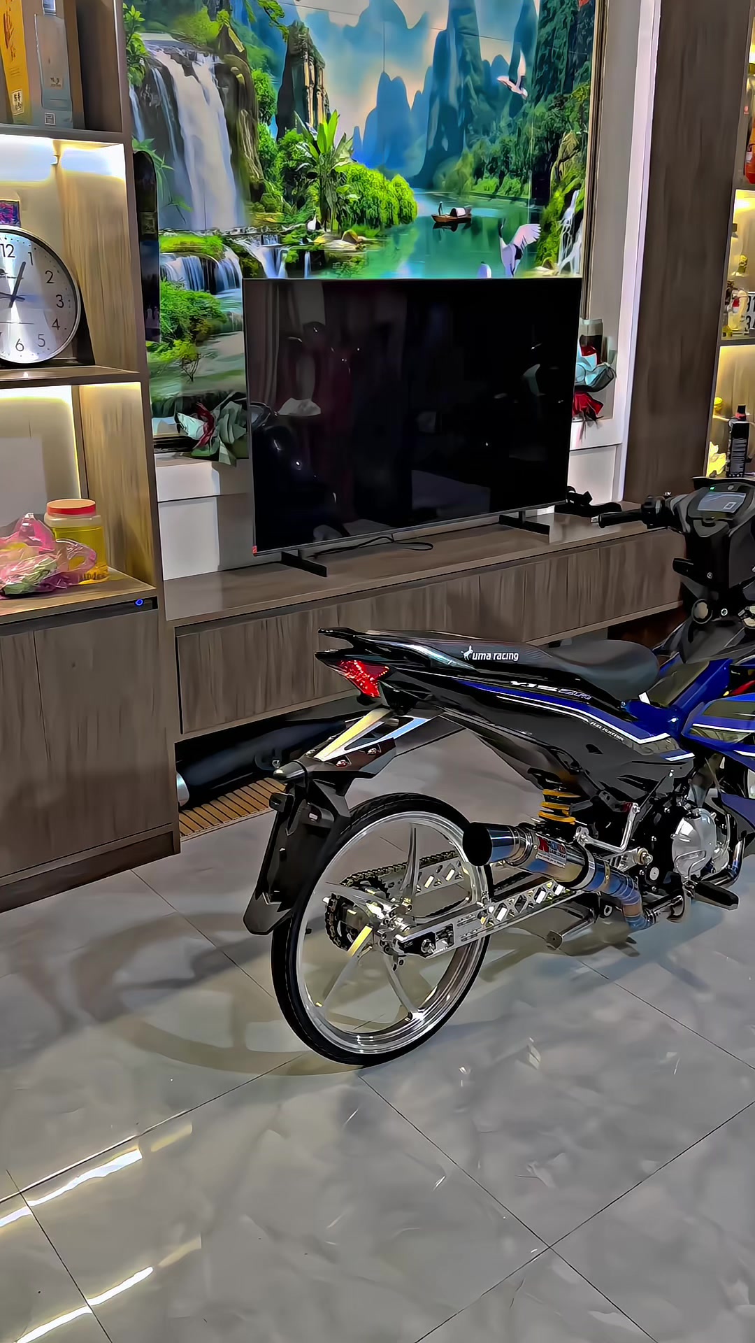 @𝙃𝙪ỳ𝙣𝙝 𝙃ù𝙣𝙜 ⚡️🇻🇳